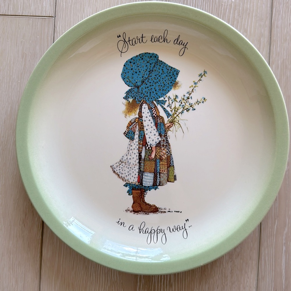 Holly Hobbie “Start each day in a happy way” Collector’s Edition